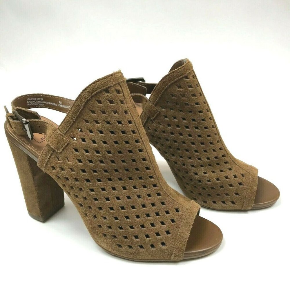 14 & Union Ankle Strap Tatiana Peep Toe Suede Heel